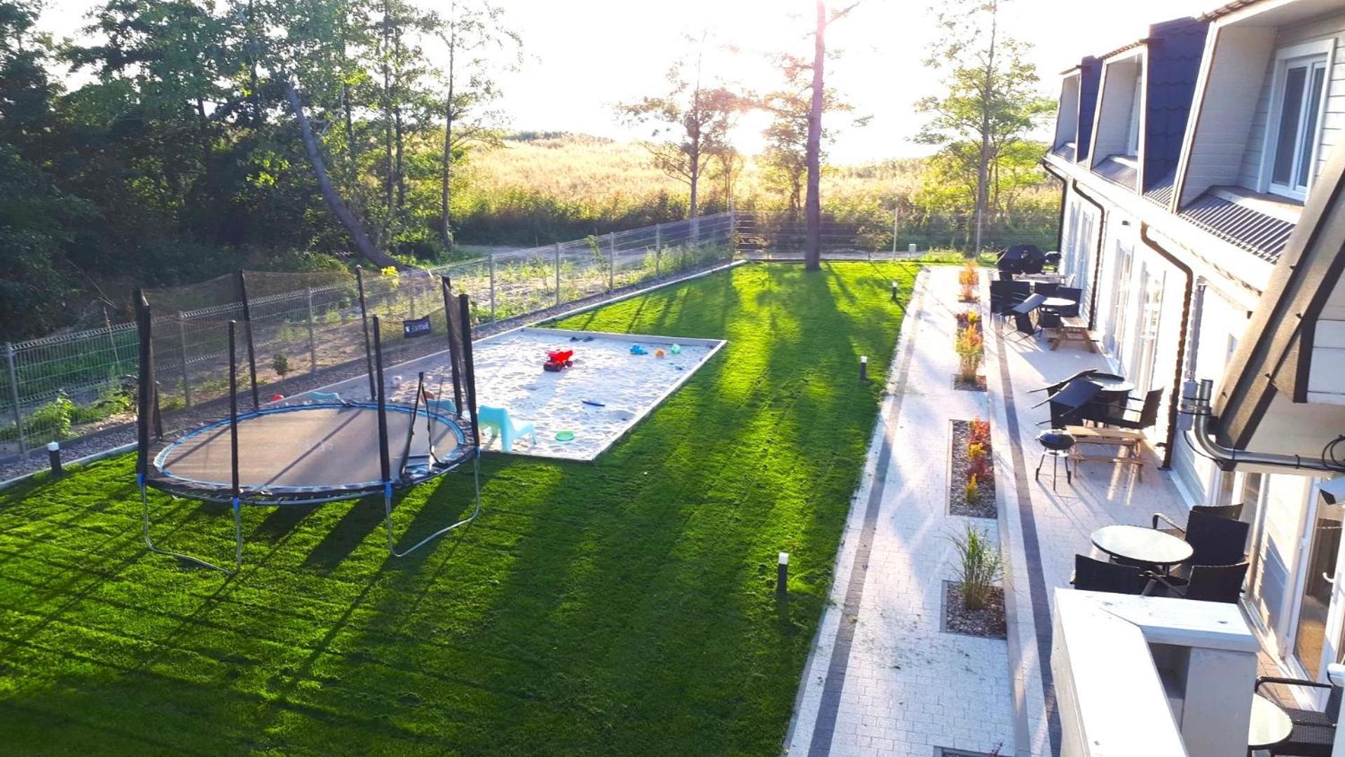 Przystan Dziwnowek Villa Bagian luar foto